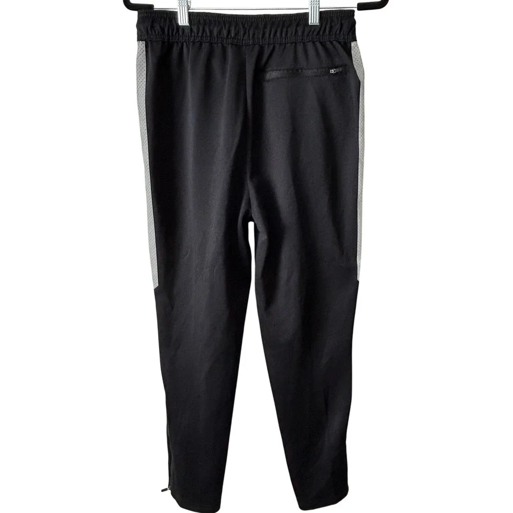 Reebok Black Training Pants Zipper Cuff Reflective Strip‎ Men's Size Medium
